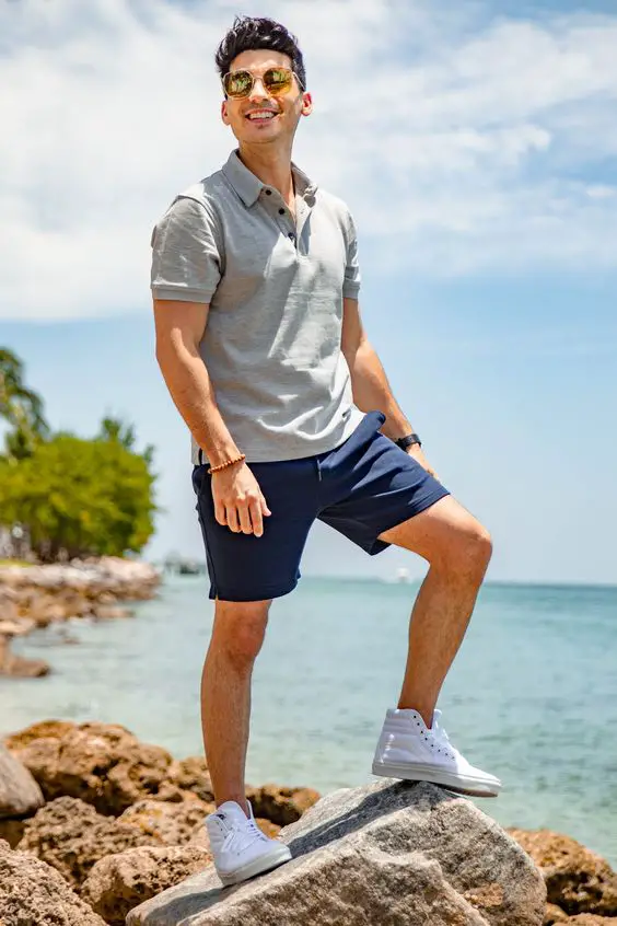 Smart Casual Cool: Men's Summer 2023 Polo Outfits for Fashionable and Relaxed Looks