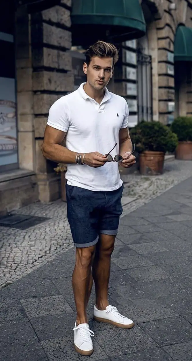 Smart and Casual: Men's Summer Outfits with Shorts