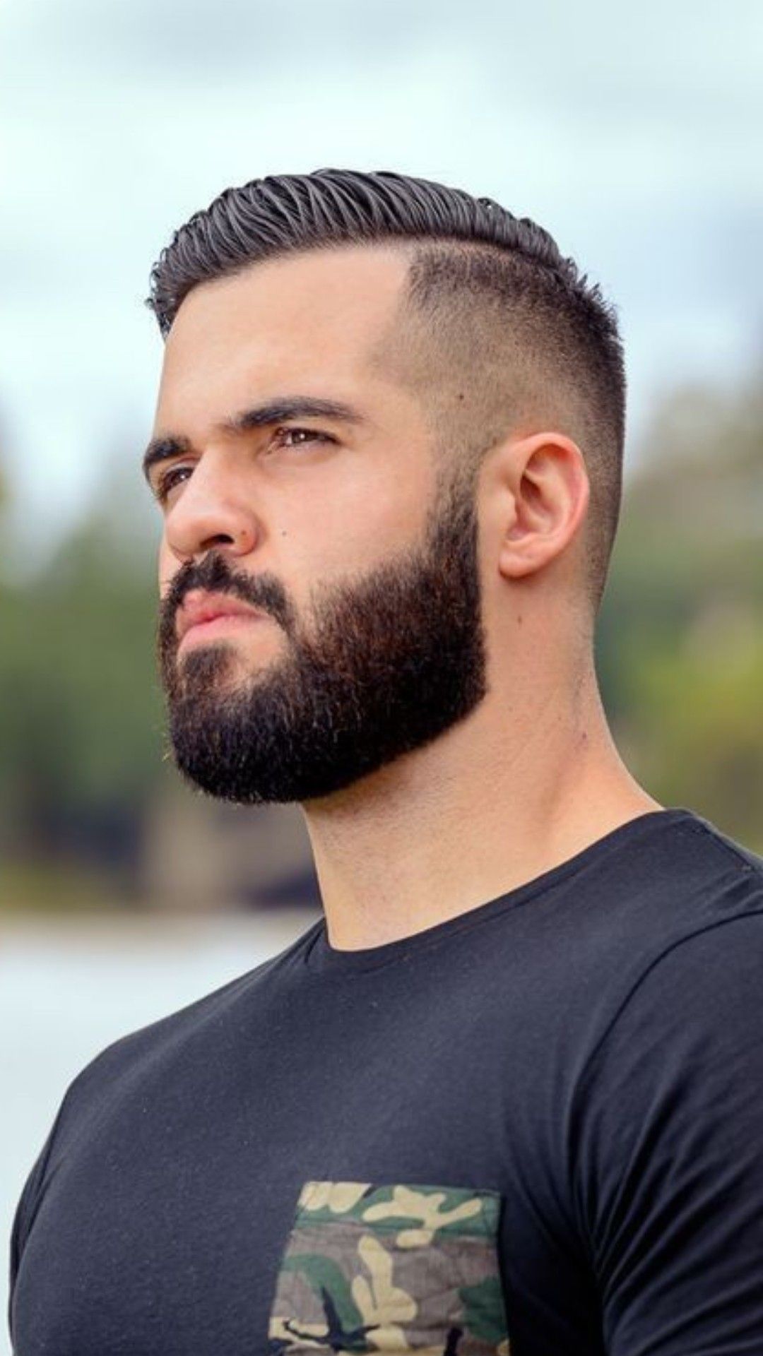 Round Face Men's Hairstyles with Beard: Finding the Perfect Look for You