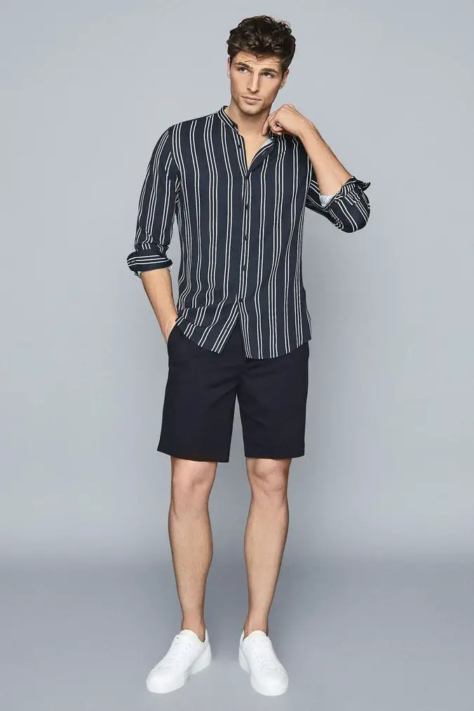 Smart and Casual: Men's Summer Outfits with Shorts