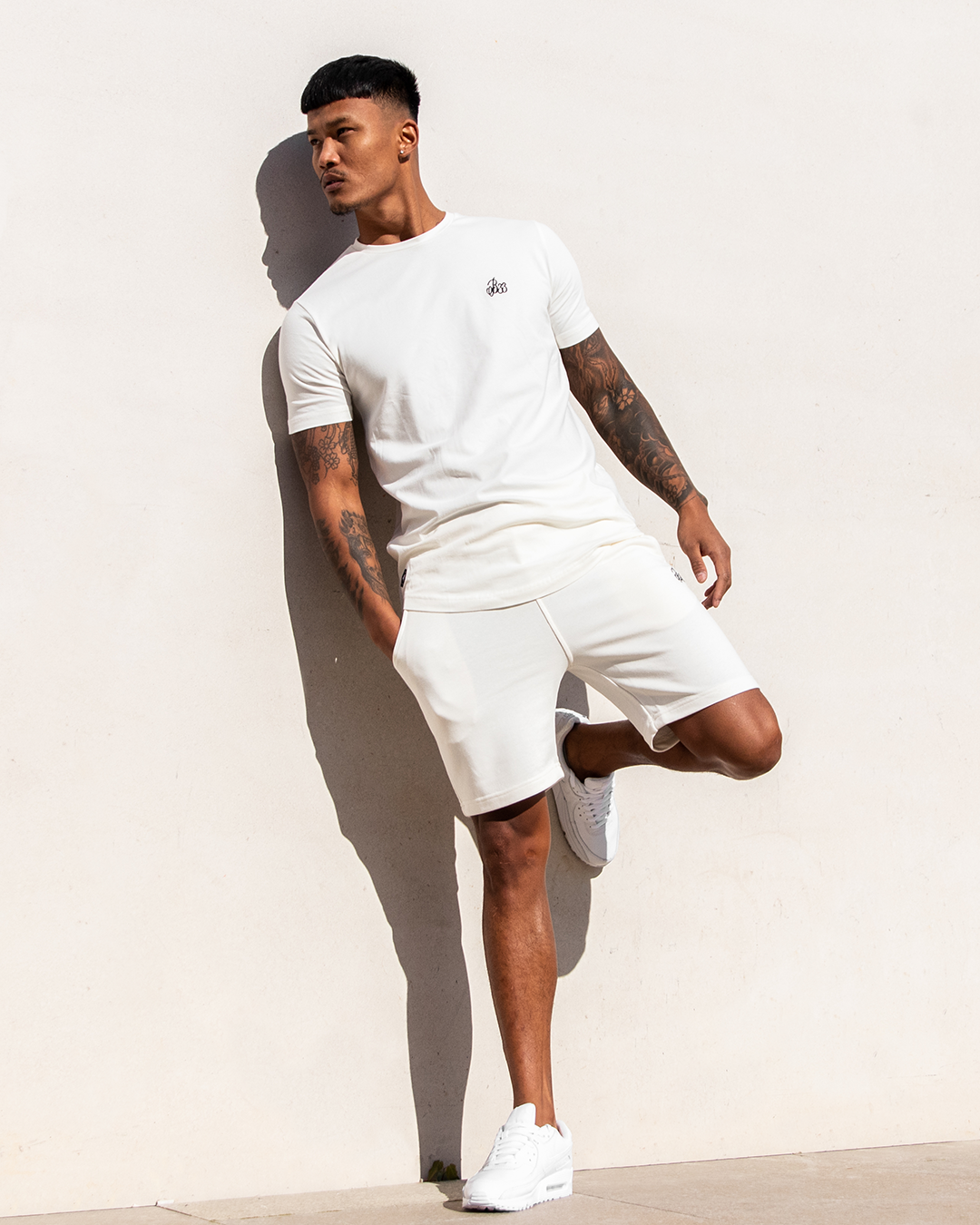 Smart and Casual: Men's Summer Outfits with Shorts