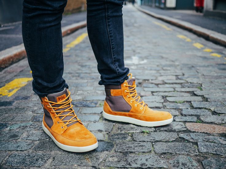20 Trendy Men's Fall Boots for 2023: Embrace Style and Comfort