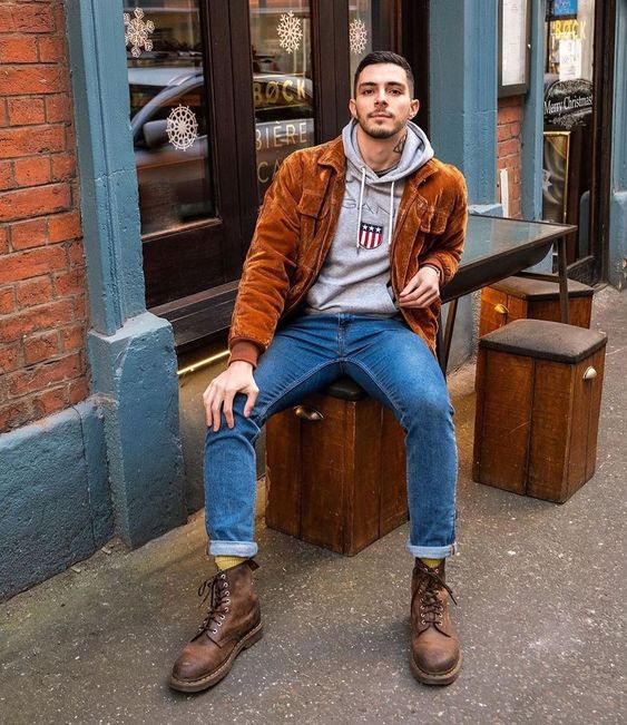 Stylishly Suited: 19 Must-Try Men's Jeans Outfits 2023