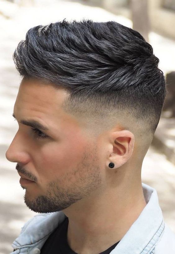 The Rise of Grey: Men's Hair Color Trend for Fall 2023