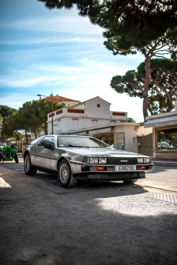 Nostalgic revival: 21 ideas for vintage car lovers