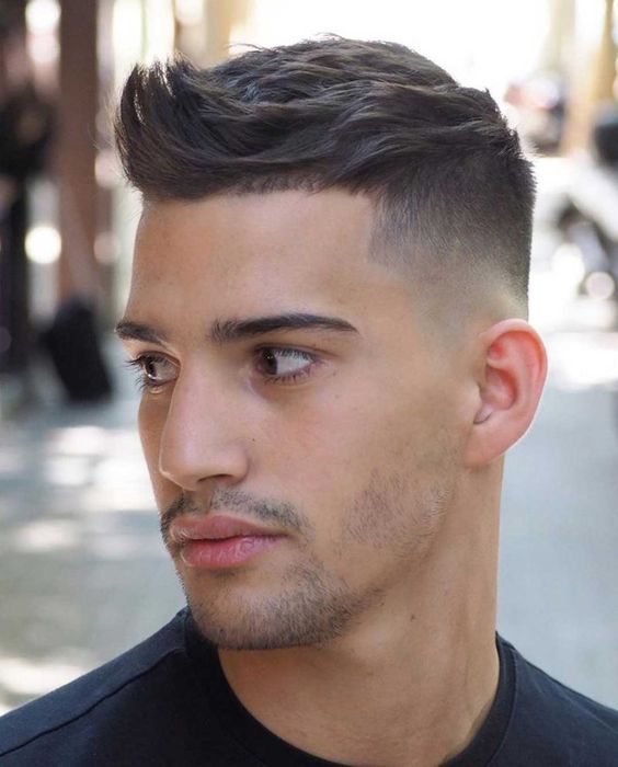 Hairstyles with bangs for men 16 ideas: A complete guide to fashionable and stylish hairstyles