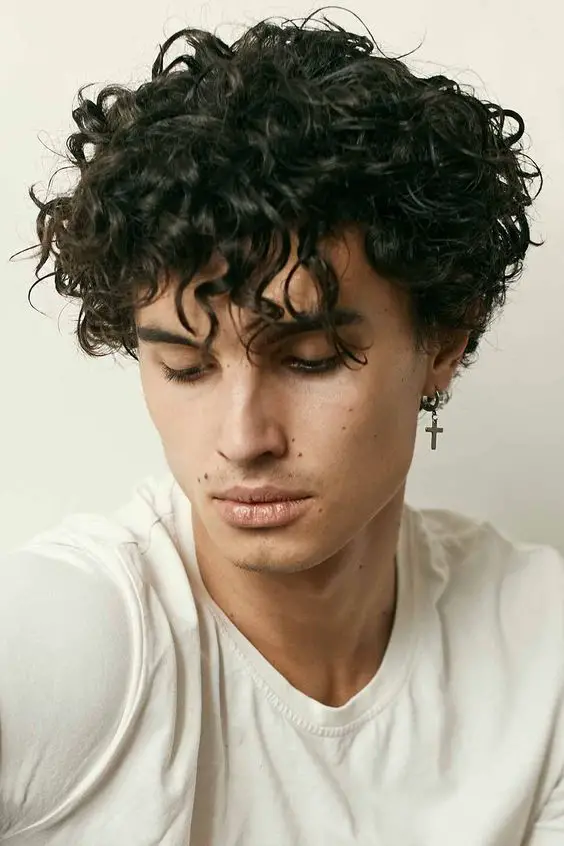 Curly Bowl Cut Men 16 Ideas: A Fresh Take on Timeless Style