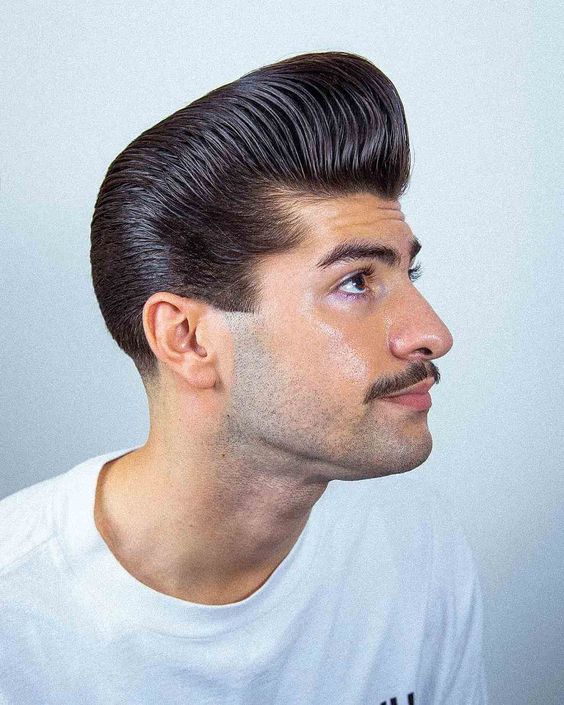 Popular men's hairstyles 18 ideas: Stay fashionable with these timeless hairstyles