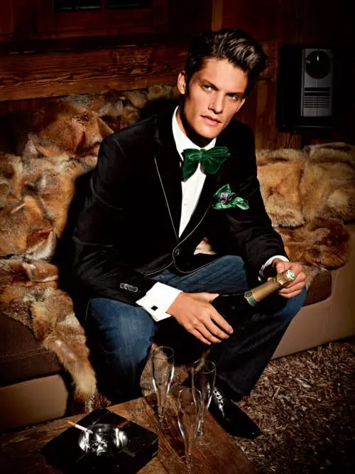 Boost your New Year's Eve masculine style: 2023 16 ideas