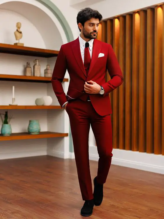 Red Christmas outfit 15 ideas for men in 2023