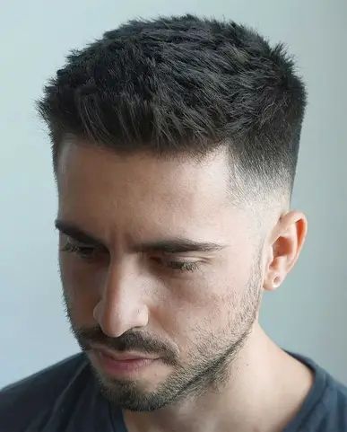 Winter men's short haircuts 2023 - 2024 15 ideas: Stay fashionable and cozy
