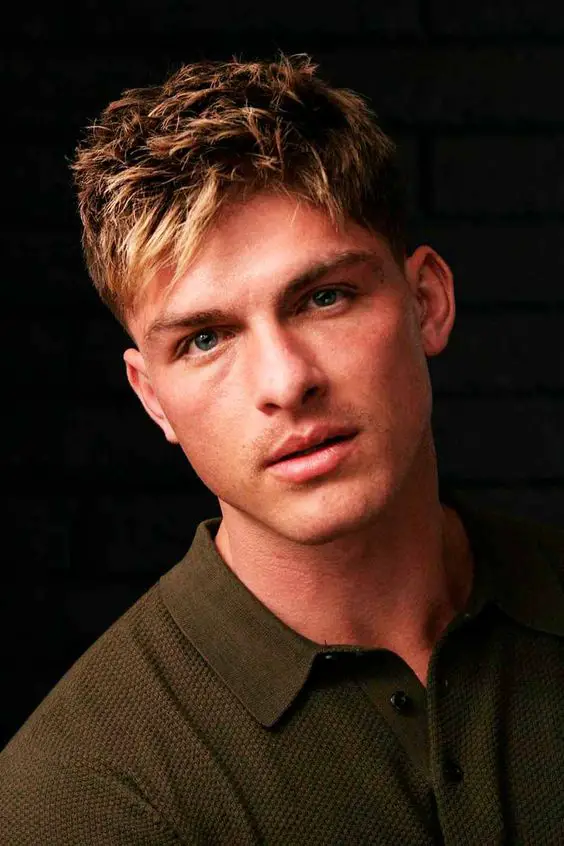 Layered hairstyles for men 2024 20 ideas: Be ahead in style
