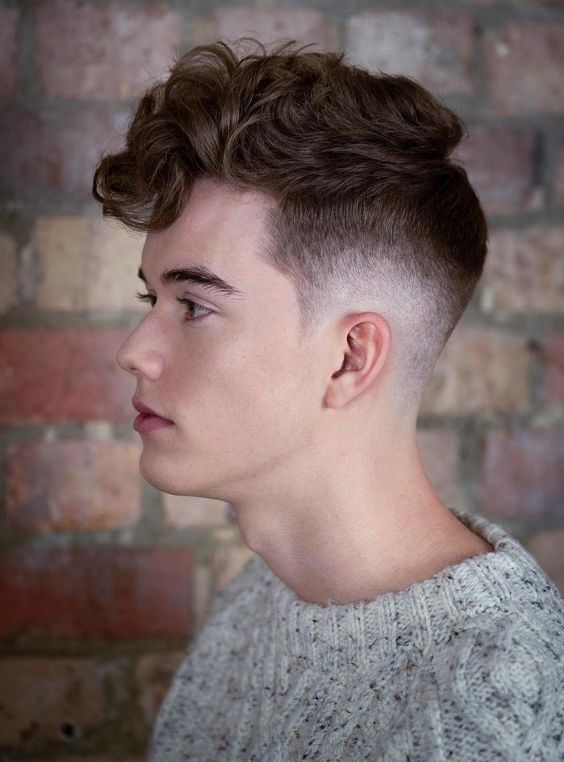 Trendy short layered hairstyles for men in 2024 16 ideas