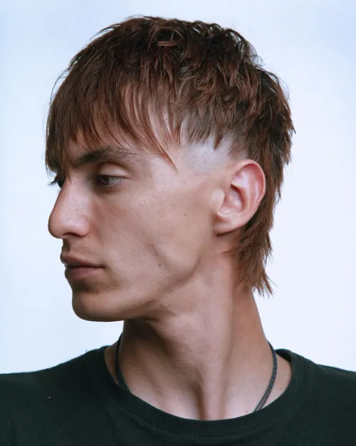 Wolf haircut for short men: 18 fashion ideas for 2024