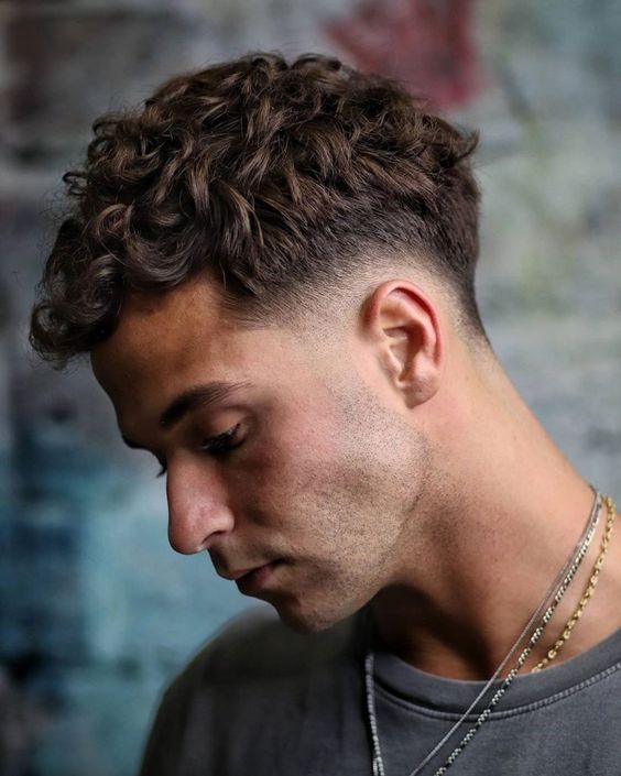 Curly men's hairstyles 2024 21 ideas: Keeping up with the trend