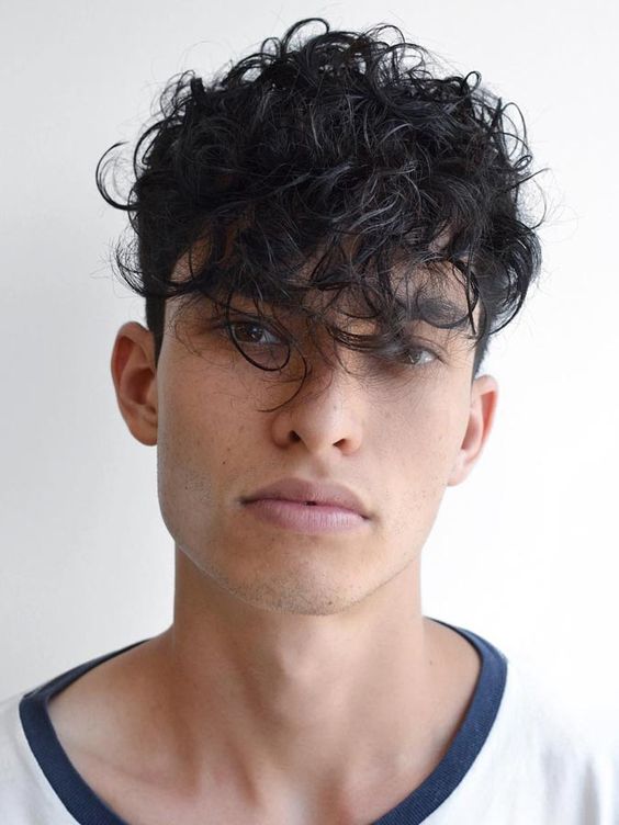 Curly men's hairstyles 2024 21 ideas: Keeping up with the trend