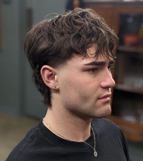 Wolf haircut for short men: 18 fashion ideas for 2024