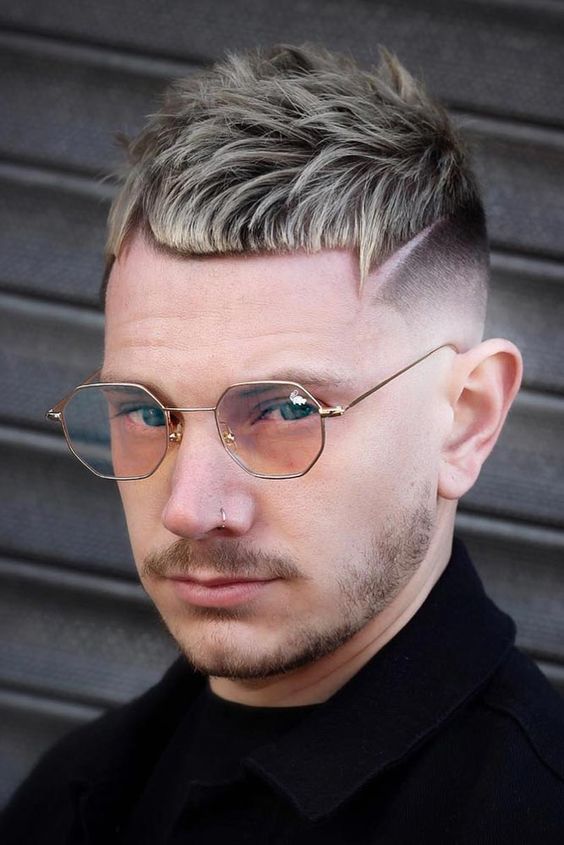 Short haircuts with bangs for men: 18 fashionable ideas in 2024