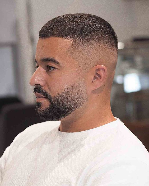 Men's Haircuts 2024: 15 Stylish Ideas for a Fresh Look