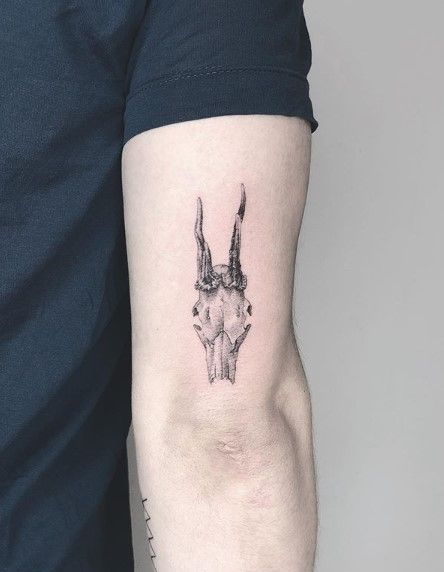 Minimalist tattoos 2024: Bold designs for men 15 ideas