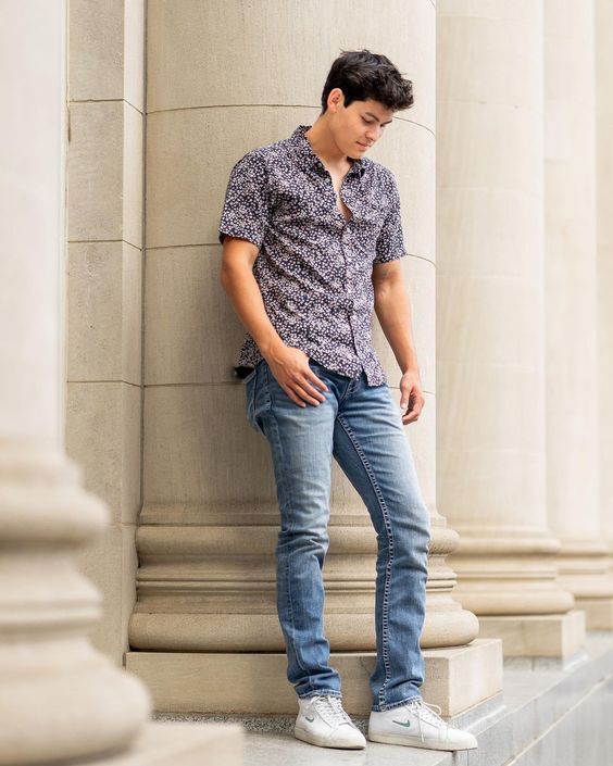 Elevate Your Style 2024 Men's Jeans Fashion and Outfit Trends