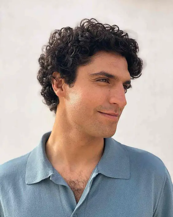 Trendy men's hairstyles for curly hair spring 2024 15 ideas