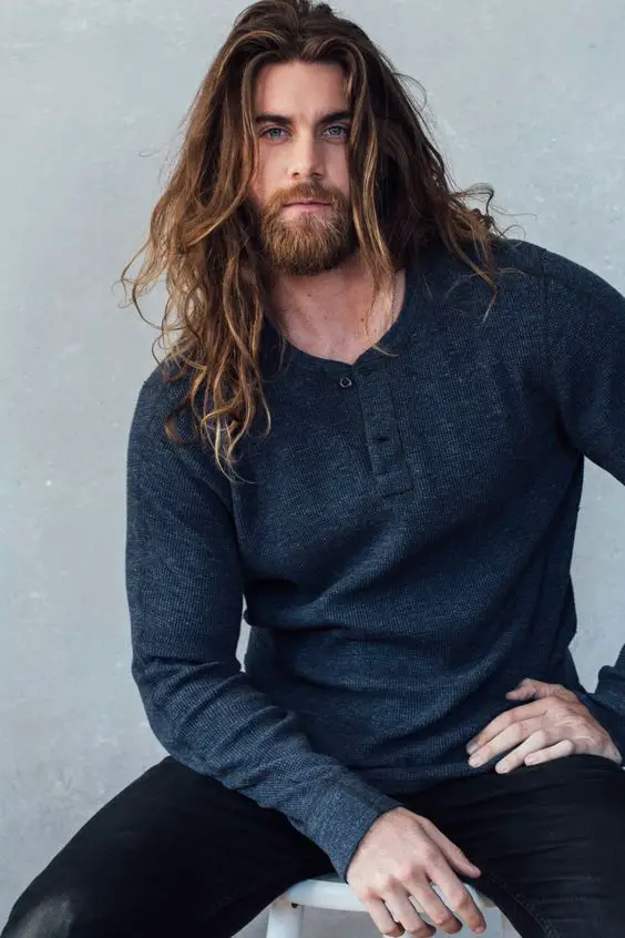 Guide to the best men's long hairstyles for spring 2024 15 ideas