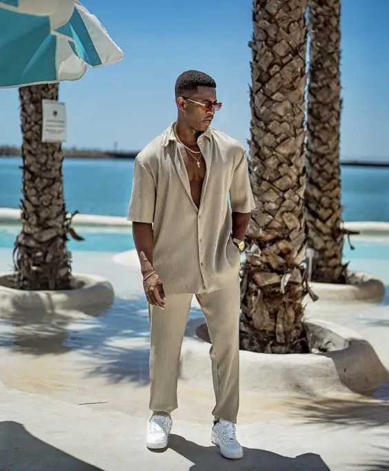 Miami men's fashion 15 ideas: street and beach styles for 2024