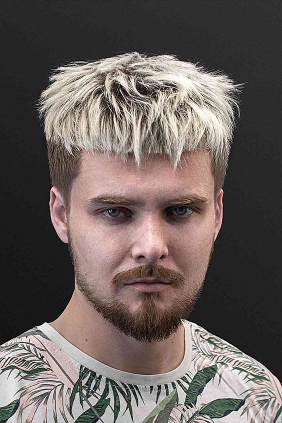 Trendy men's hairstyles for blondes in 2024 15 ideas