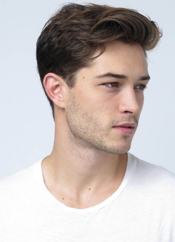 Explore men's haircut trends for medium wavy hair for 2024 16 ideas