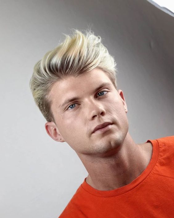 Trendy men's hairstyles for blondes in 2024 15 ideas