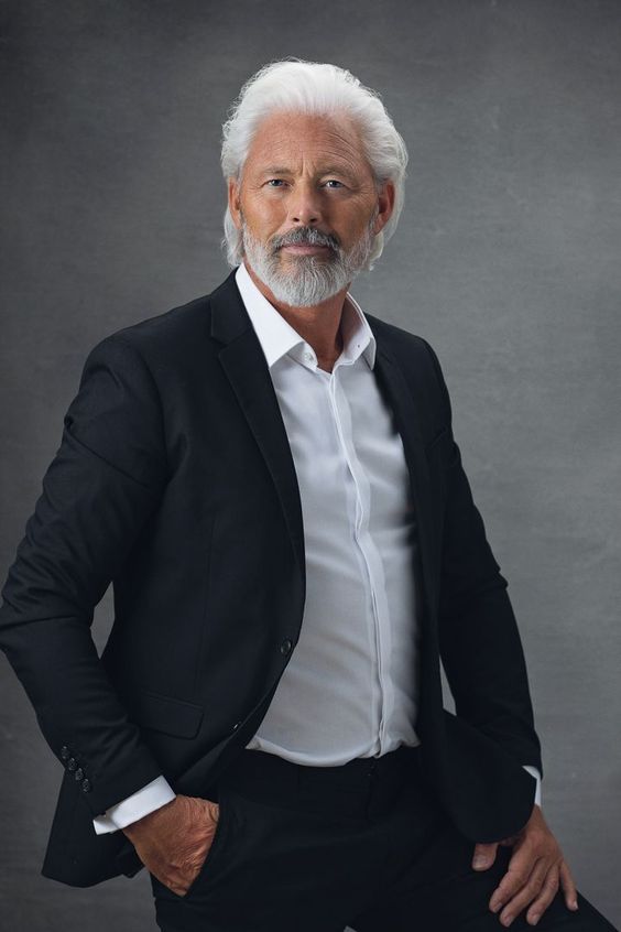 Embodying silver: hairstyles for stylish men over 50 15 ideas