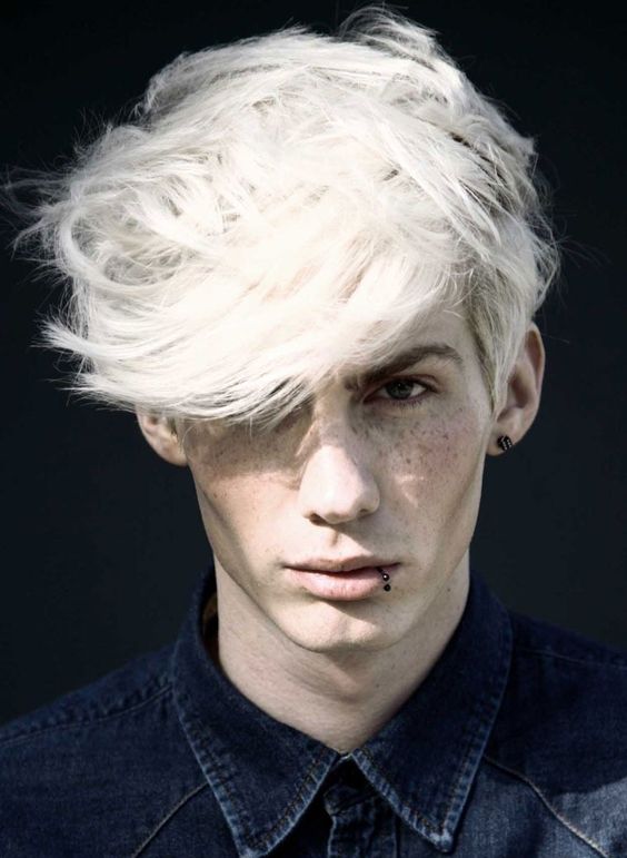 Stylish men's hairstyles for medium blondes 2024 15 ideas