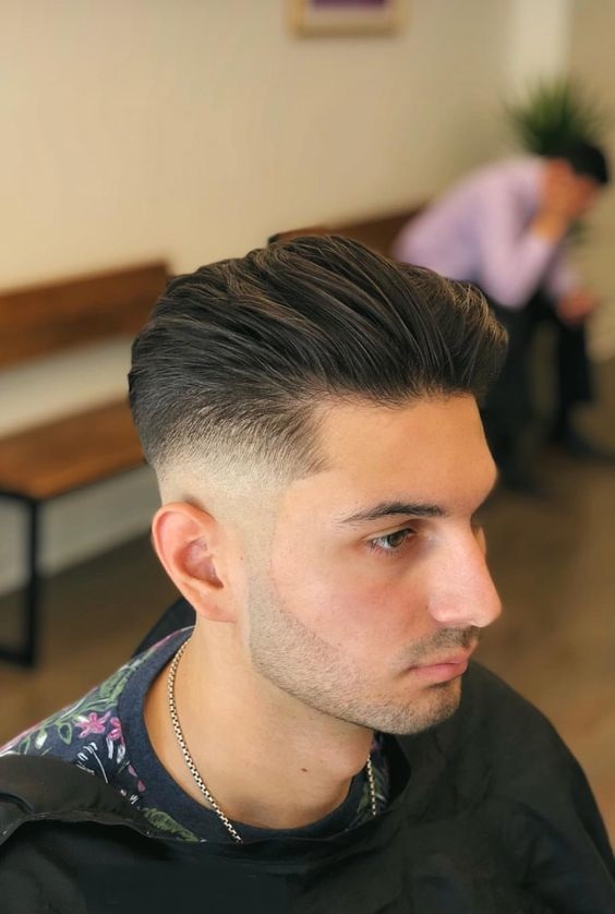 Trendy medium haircuts for fashionable men in 2024 16 ideas