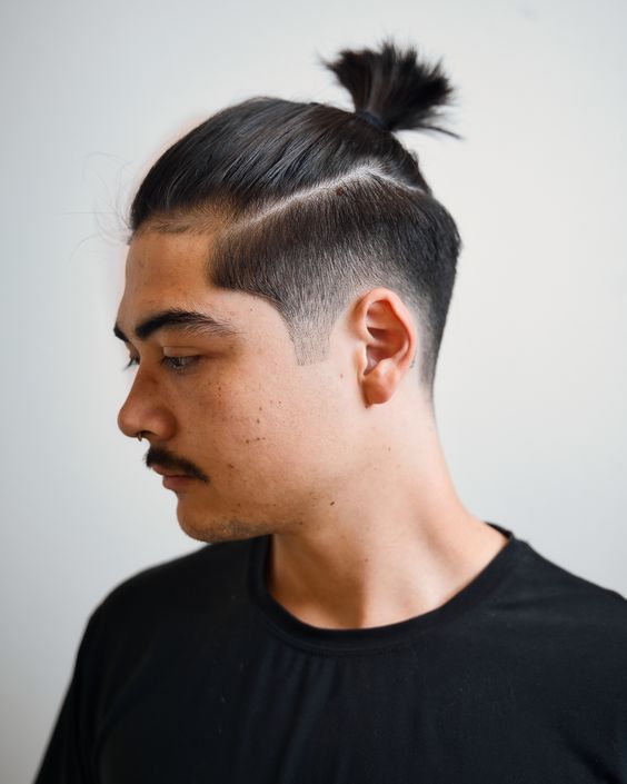 Men's Bundle Styles: From Viking haircuts to modern top knots 15 ideas