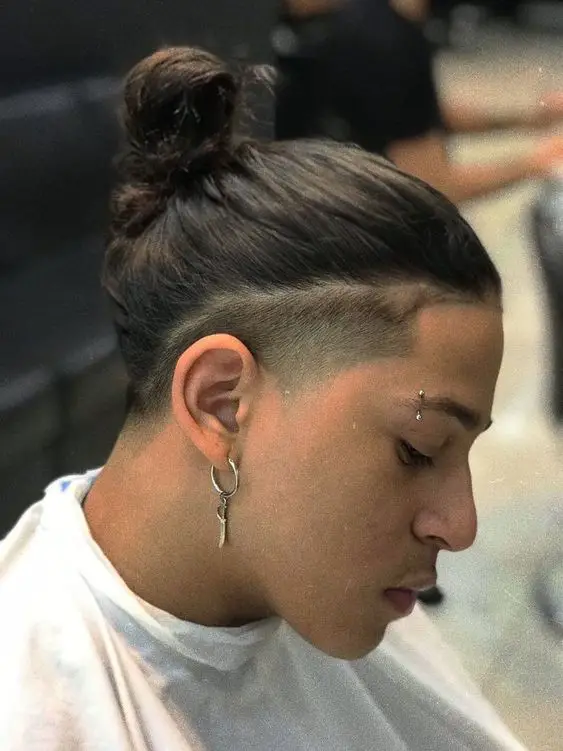 Men's Bundle Styles: From Viking haircuts to modern top knots 15 ideas