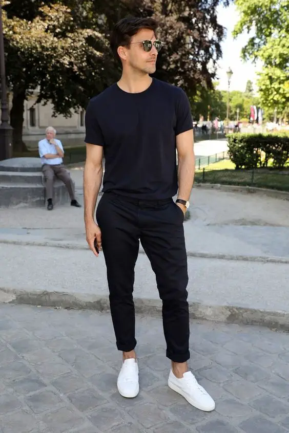 The latest men's summer looks: From beach to street chic 23 ideas