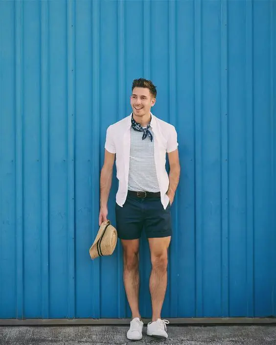 The latest men's summer looks: From beach to street chic 23 ideas