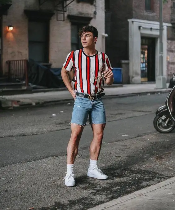 The latest men's summer looks: From beach to street chic 23 ideas