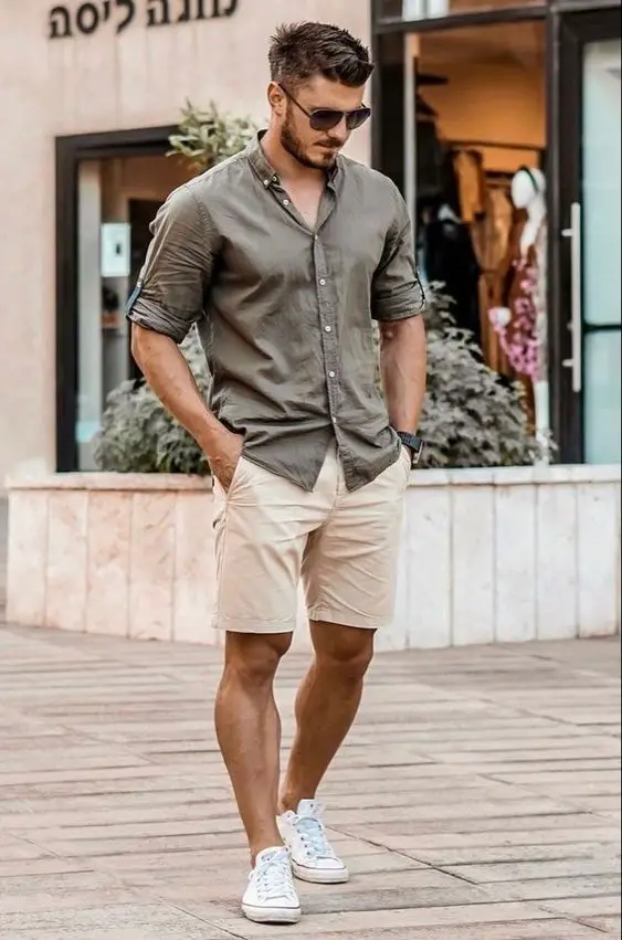 The latest men's summer looks: From beach to street chic 23 ideas