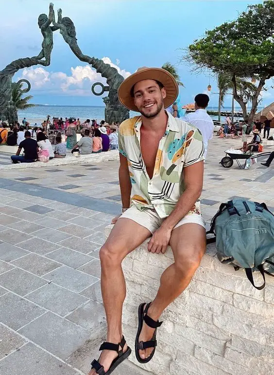 Summer Men's Beach Outfits 25 ideas