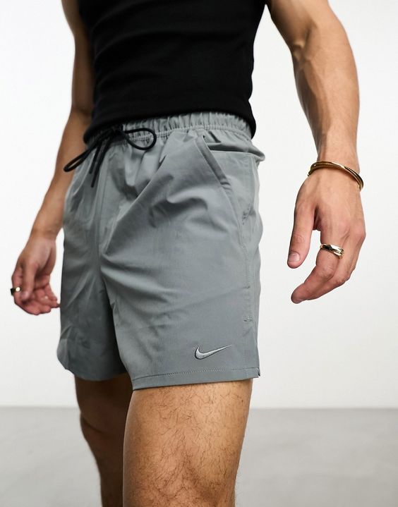 Discover the best men's running shorts: 22 stylish and functional ideas