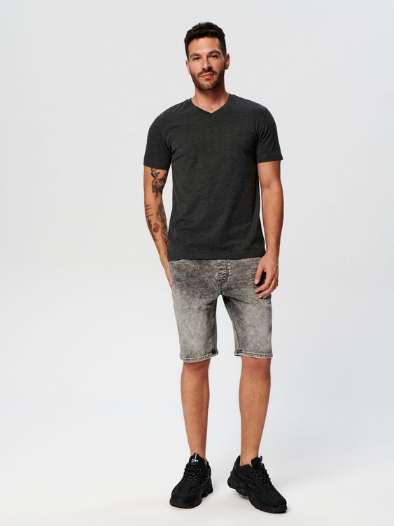 23 best outfit ideas with denim shorts for men