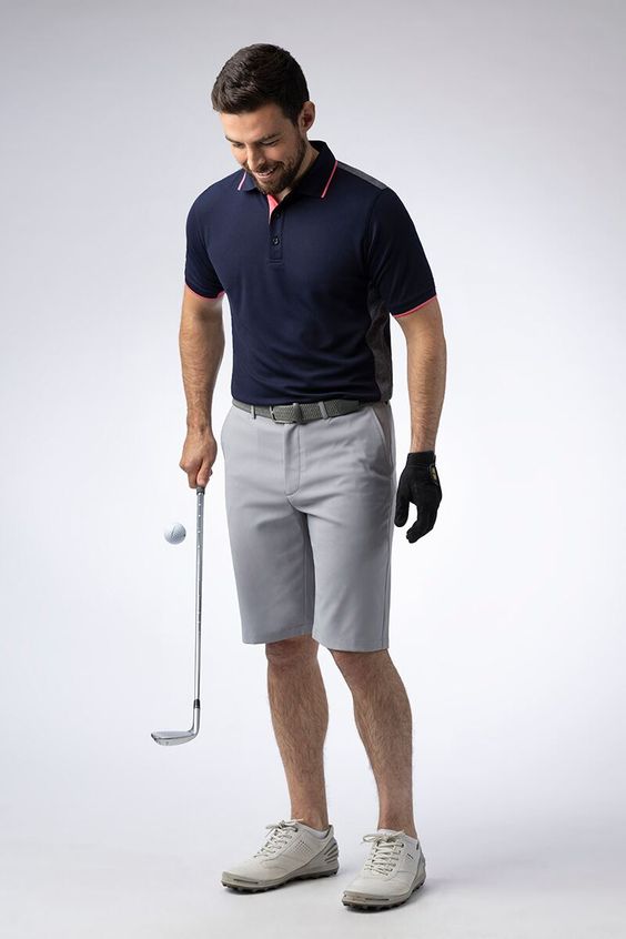 Stylish men's outfit with golf shorts 21 ideas