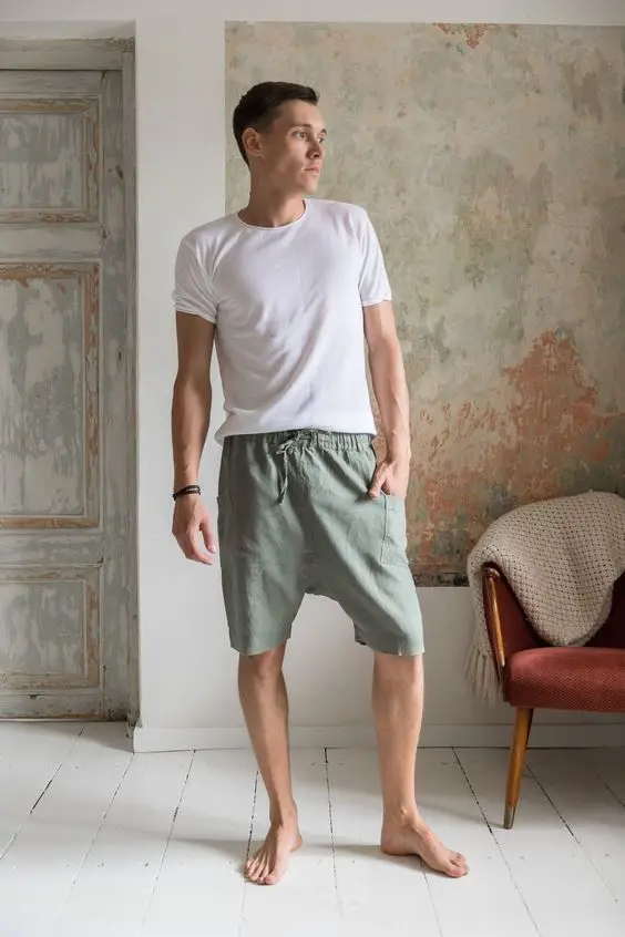 Stylish and comfortable men's shorts for living room 23 ideas: A guide to choosing summer outfits