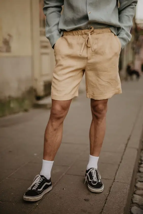 22 Stylish Ideas for Linen Shorts for Men: Summer Outfits, Colors, and Styling Tips