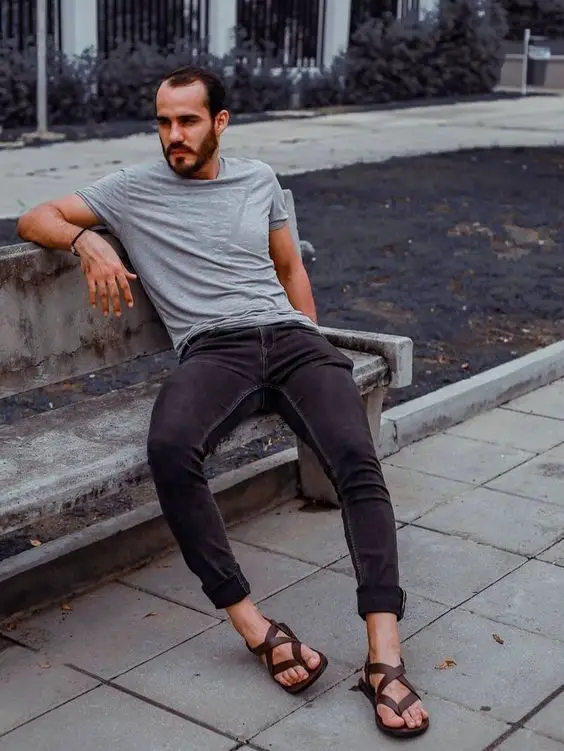 Men's outfit with sandals 15 ideas for 2024 - mens-club.online